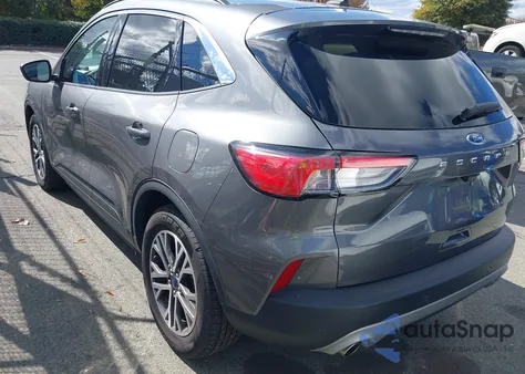 2021 Ford Escape Sel z USA, uszkodzony, nr VIN 1FMCU0H67MUB25632